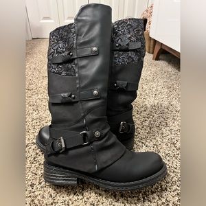 Reiner black suede boots